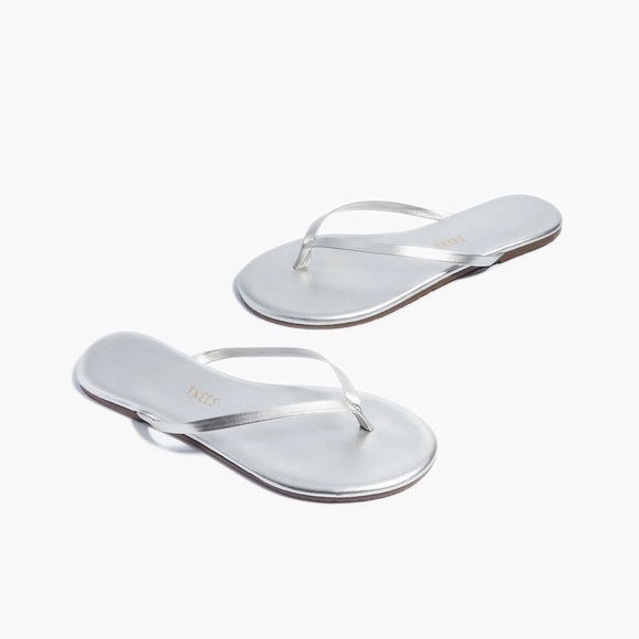 NWT TKEES Lily Highlighter Flip Flip - Silver - Size 6 - Picture 2 of 8